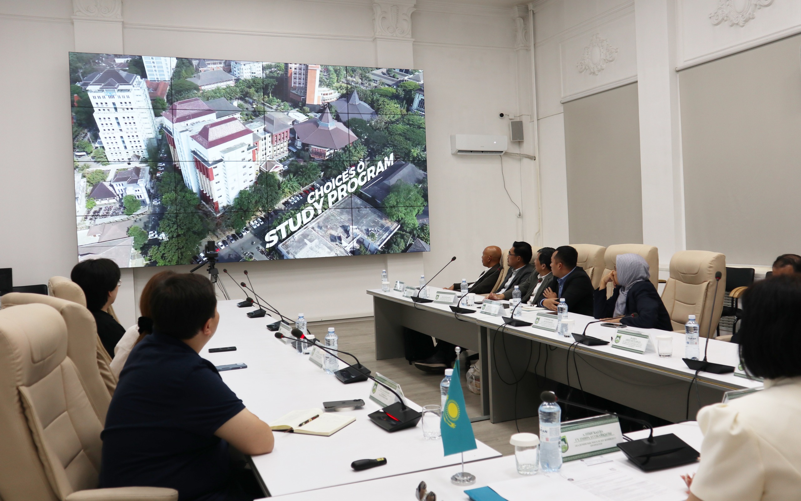KazNARU ИНДОНЕЗИЯНЫҢ БРАВИДЖАЯ УНИВЕРСИТЕТІМЕН ЫНТЫМАҚТАСТЫҚ ТУРАЛЫ МЕМОРАНДУМҒА ҚОЛ ҚОЙДЫ